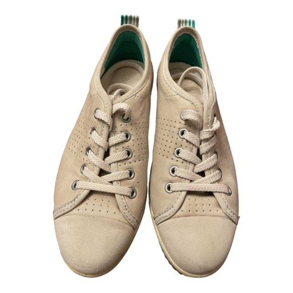 Ecco Soft Sneakers Perforated Leather Low Top Casual Preppy Summer Spring 7